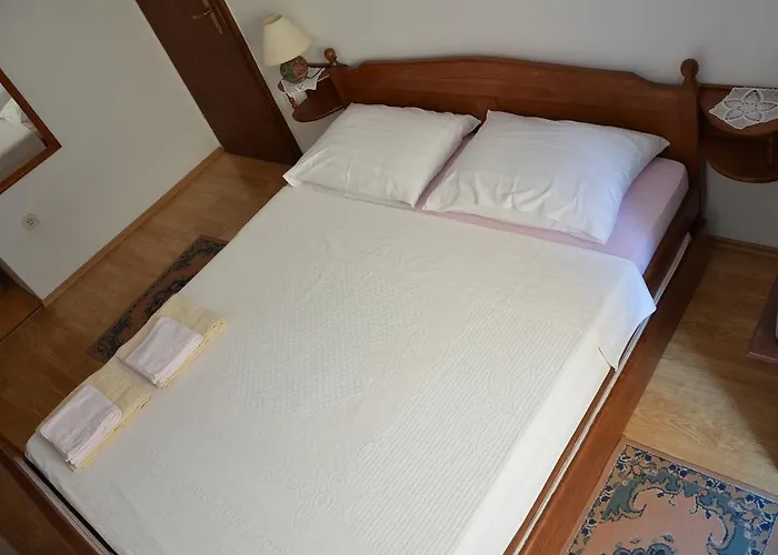 Apartments Ivanis